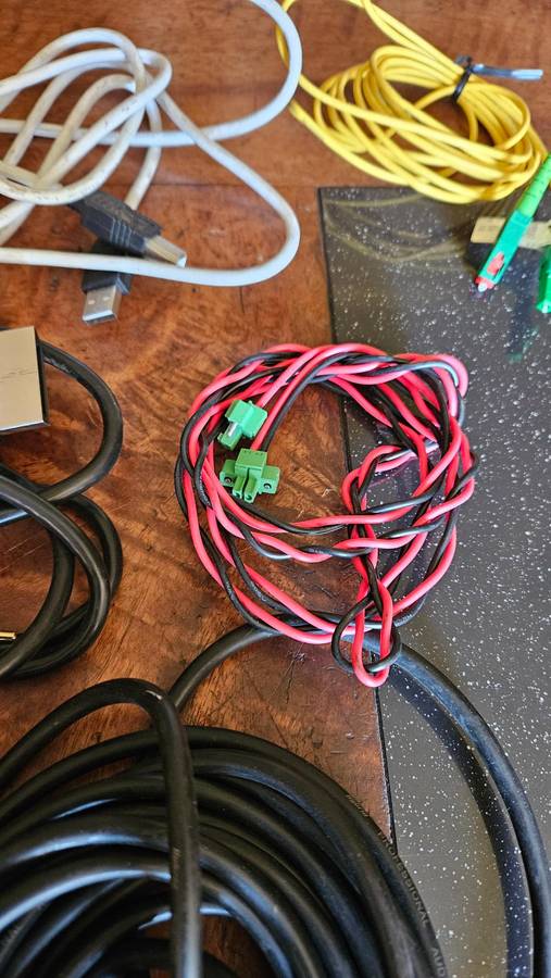 Cables Lot