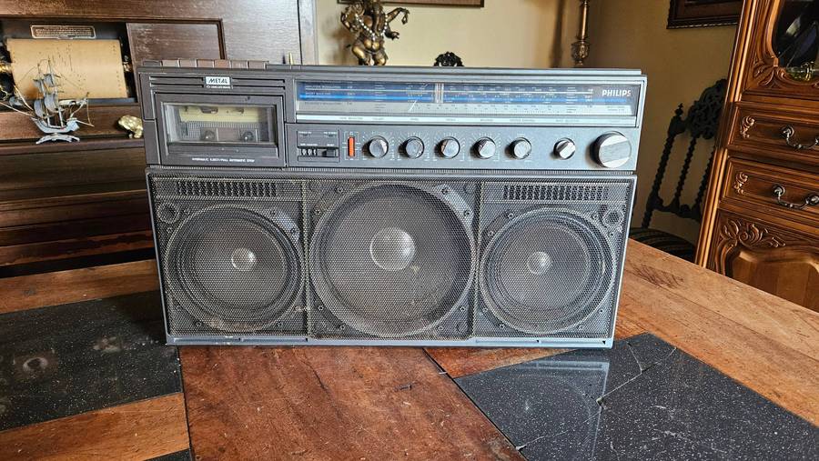 Philips Power Player D8443 Portable Radio