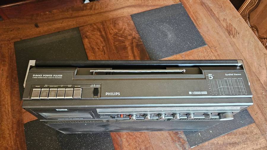 Philips Power Player D8443 Portable Radio