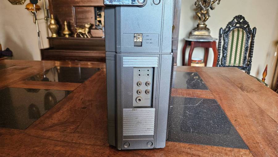 Philips Power Player D8443 Portable Radio