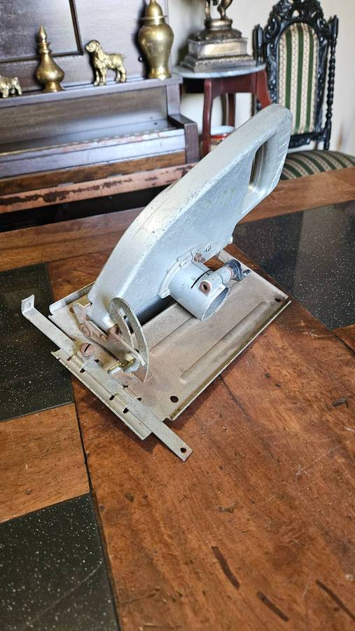 Circular Saw Attachment