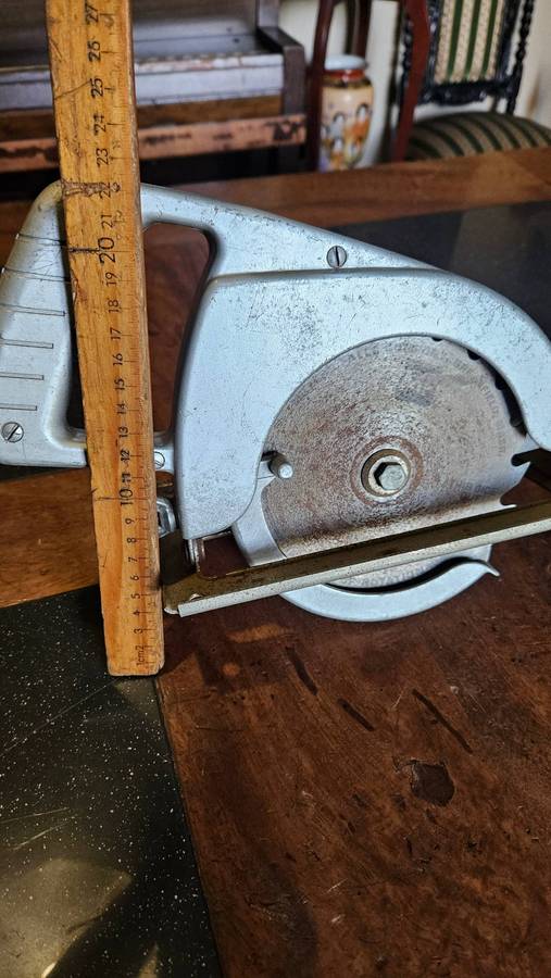 Circular Saw Attachment