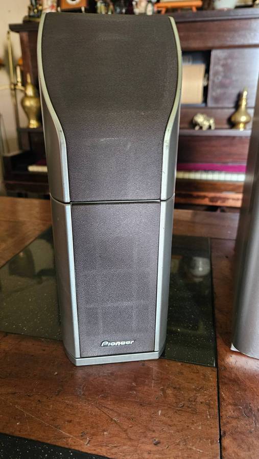 Pioneer Speakers S-DV323