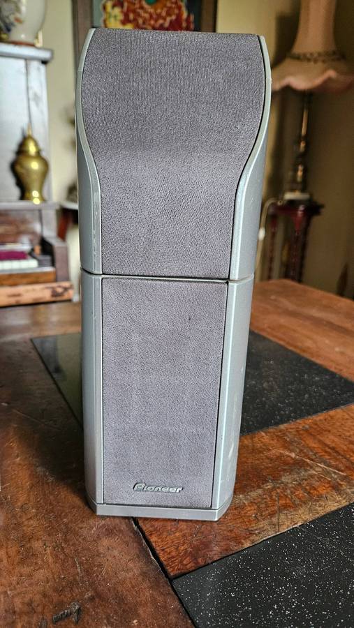 Pioneer Speakers S-DV323