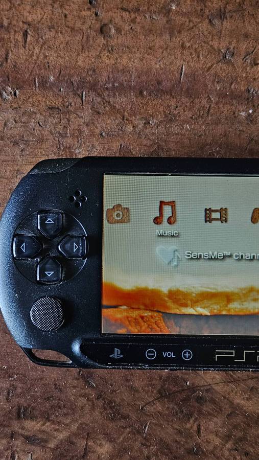 Sony PSP E1008 3 B