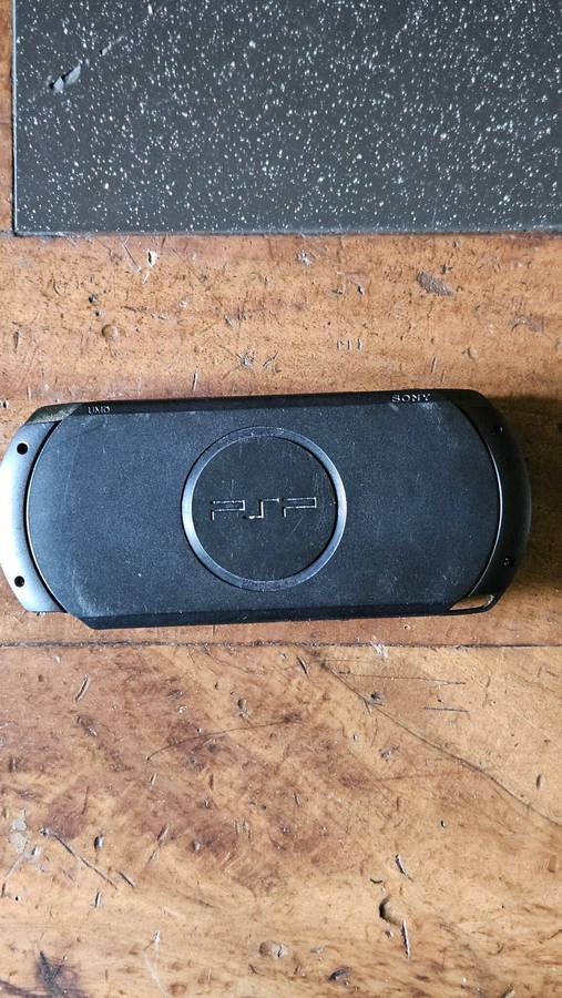 Sony PSP E1008 3 B