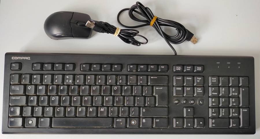 Compaq keyboard and mouse