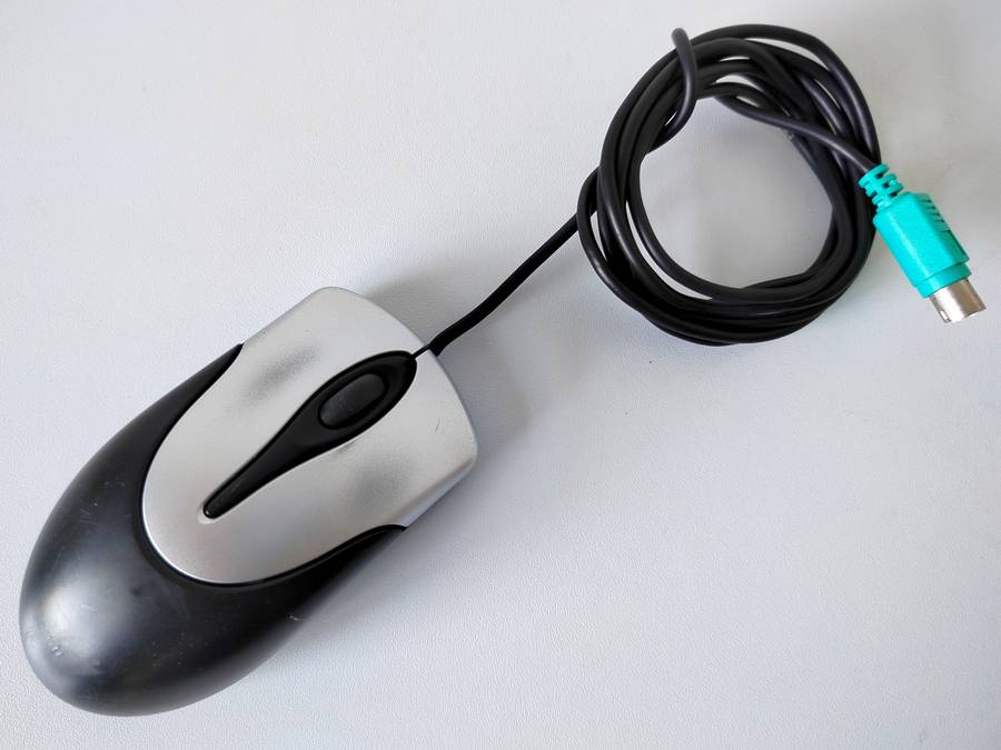 Genius Netscroll optical mouse with PS/2 connector