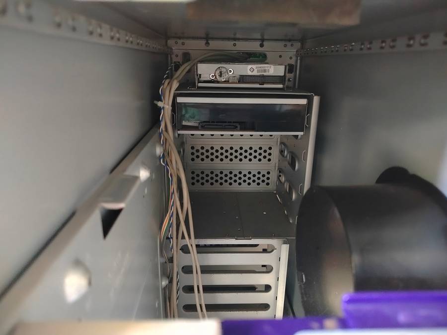 Workstation Tower Case | Full ATX | Door and Louvers working