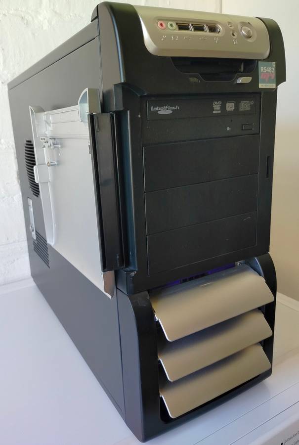 Workstation Tower Case | Full ATX | Door and Louvers working