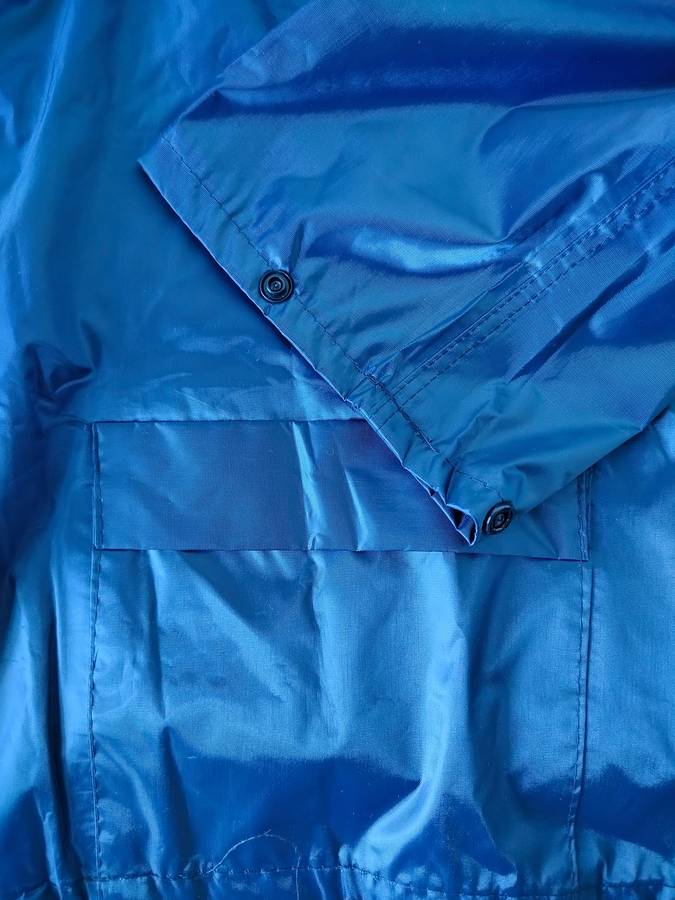 Aqua Skin 2XL Rain Jacket | Navy with hood, zip and snap buttons, two pocket and rear vent