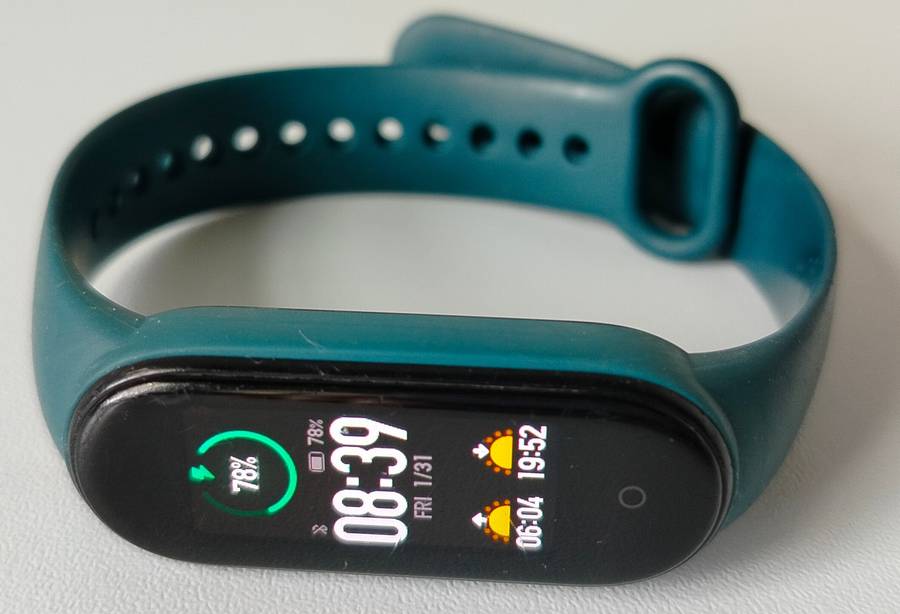 Xiaomi Mi Band 5 | Excellent battery life | Charging cable included