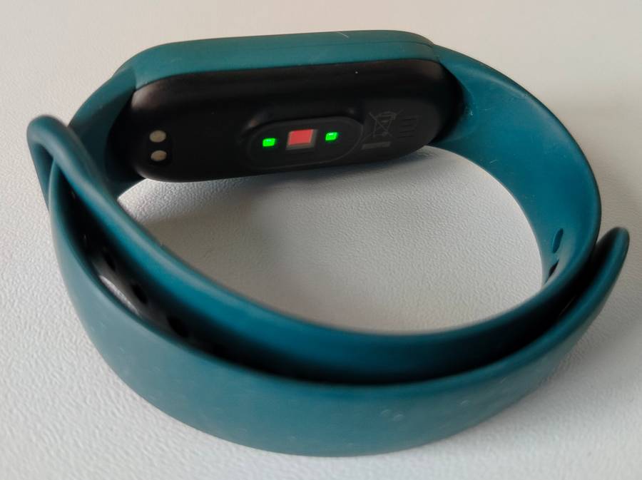 Xiaomi Mi Band 5 | Excellent battery life | Charging cable included