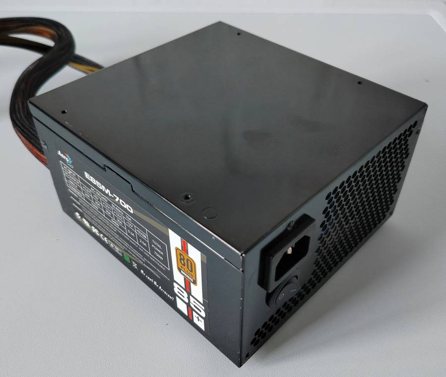 Aero Cool E85M 700watt modular power supply 80plus bronze
