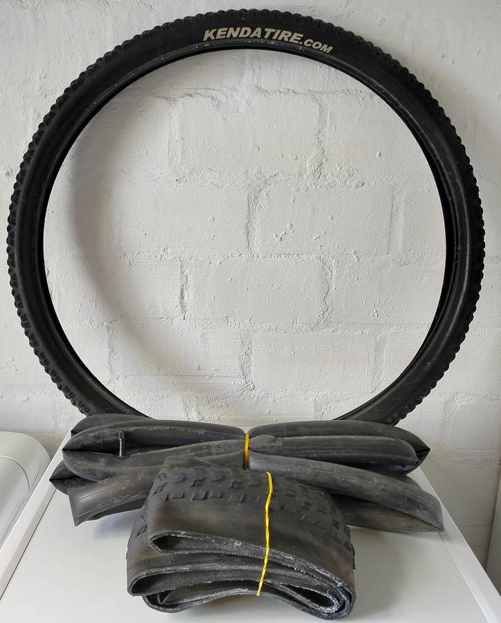 Bicycle tyres and tubes | 29er MTB | Kenda Slant Six 2.2 & Chaoyang Rock Wolf 2.35