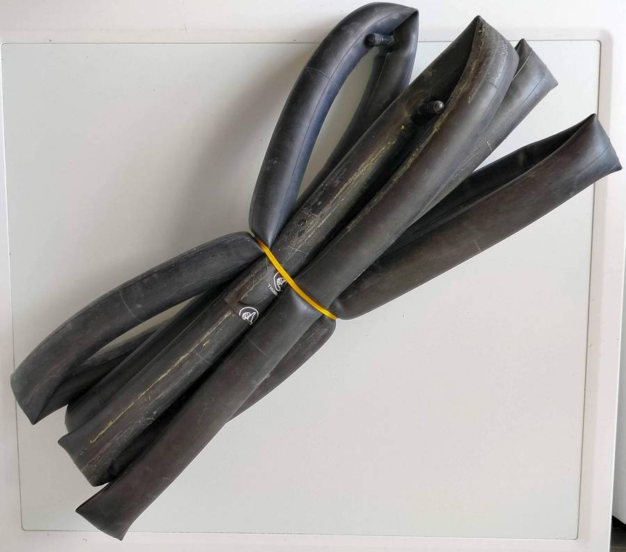 Bicycle tyres and tubes | 29er MTB | Kenda Slant Six 2.2 & Chaoyang Rock Wolf 2.35