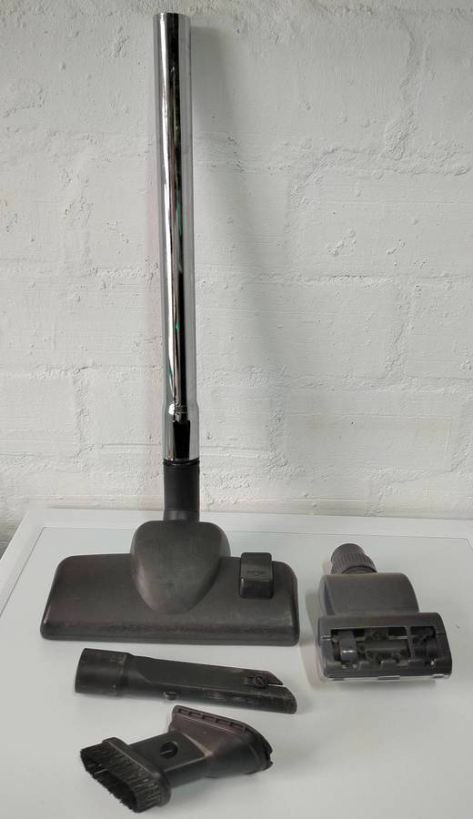 Hoover 2000W Vacuum Cleaner