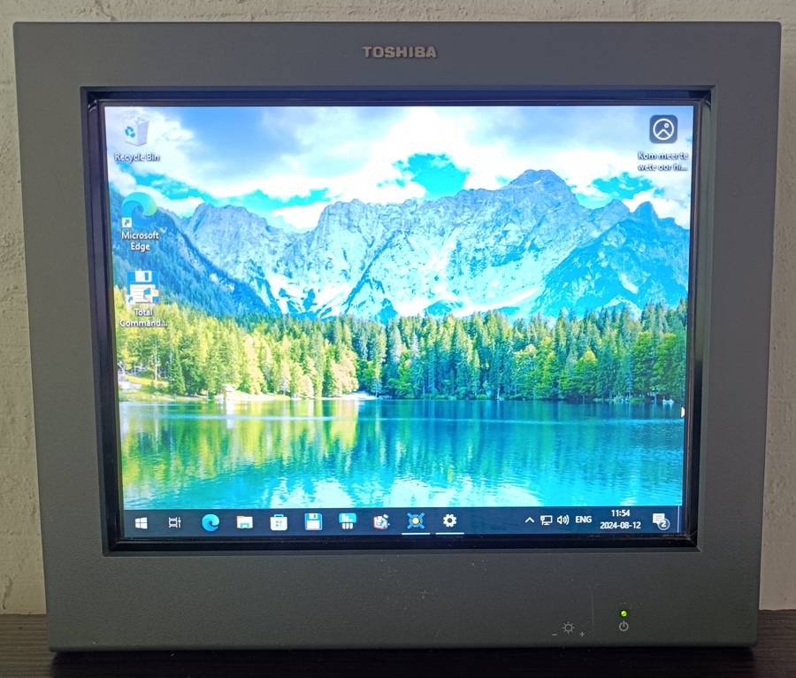 Toshiba 75hz SVGA LCD Monitor | 12" with VGA input | Power adapter included | VGA cable included