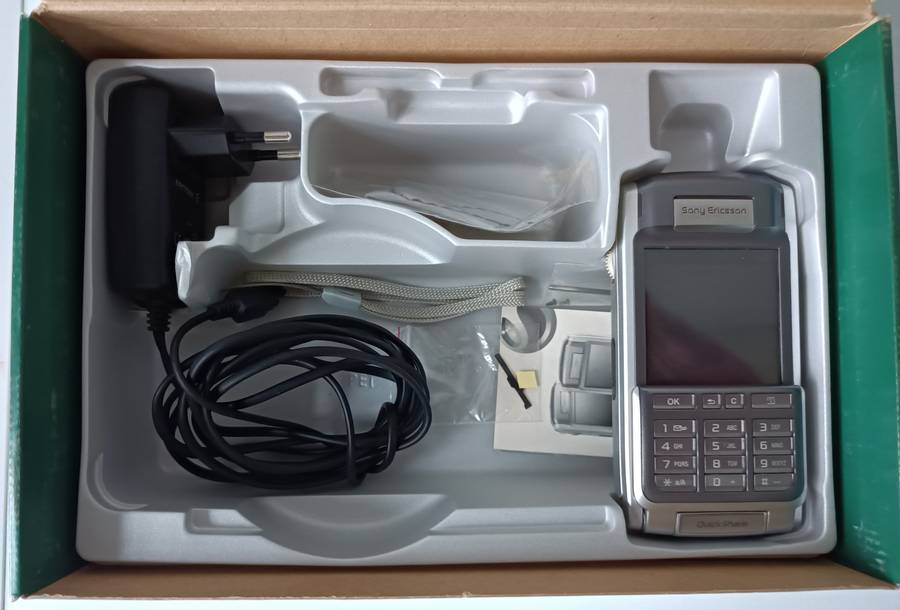 Sony Ericsson P910i | In box