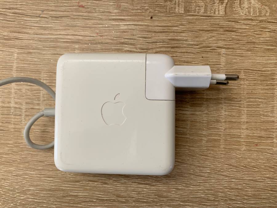 APPLE MACBOOK AIR A1370  13" LATE 2010 - PLEASE READ !!