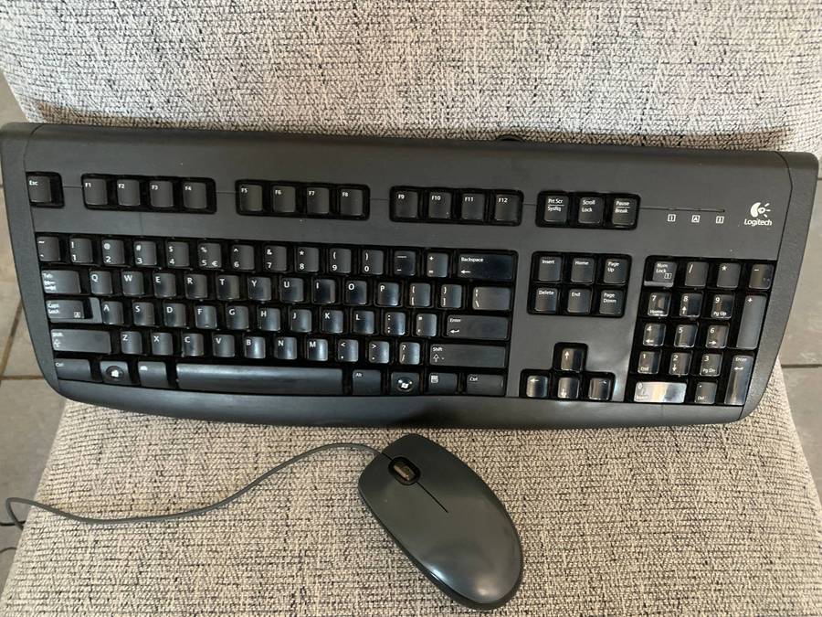 Mac mini (Mid2010)  |  MacOS High Sierra | Keyboard and mouse