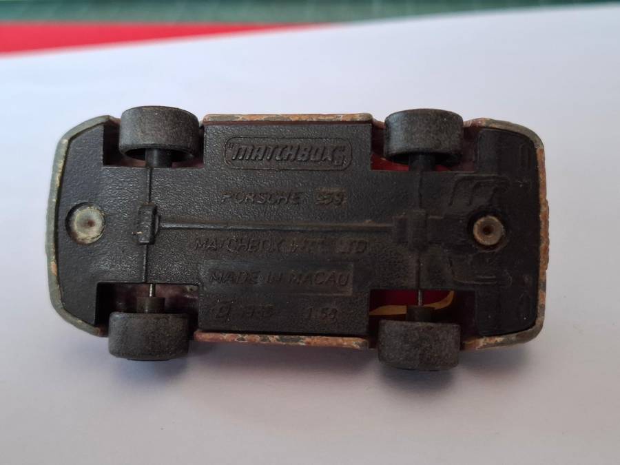 Vintage Matchbox Porsche 959