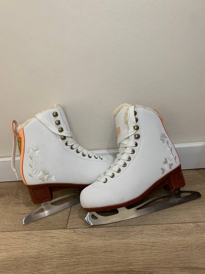 Chaya Ice Skates - Size 3 to 4 - Used only 3 times
