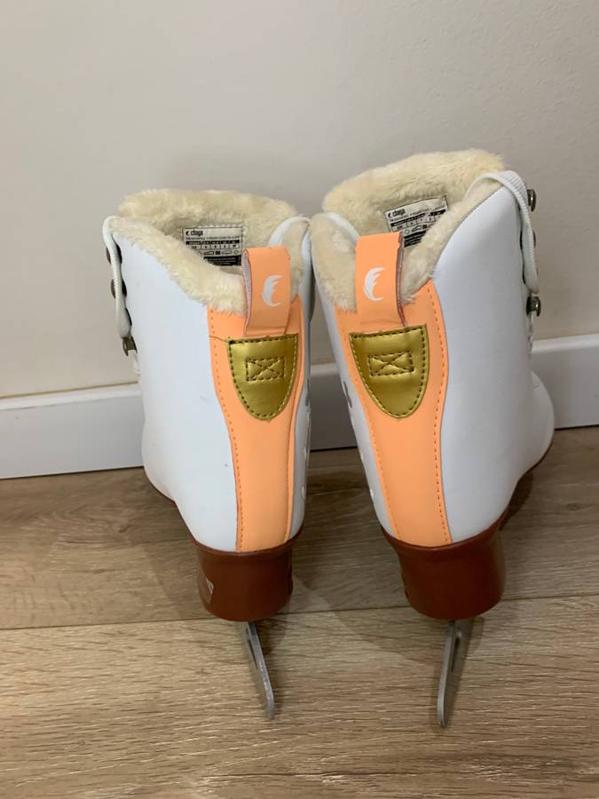 Chaya Ice Skates - Size 3 to 4 - Used only 3 times