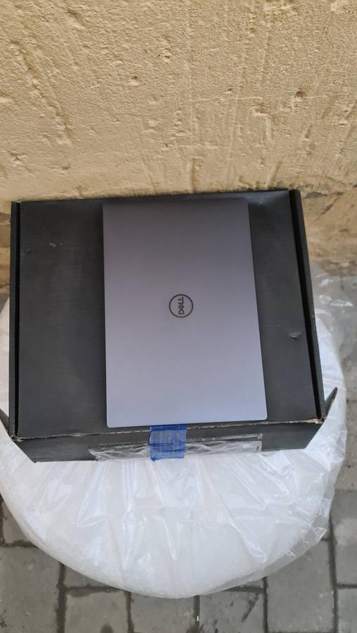 Dell XPS 13 Plus 9320 13.4-inch FHD+ Core i7-1260P 16GB RAM 512 SSD Pre-owned