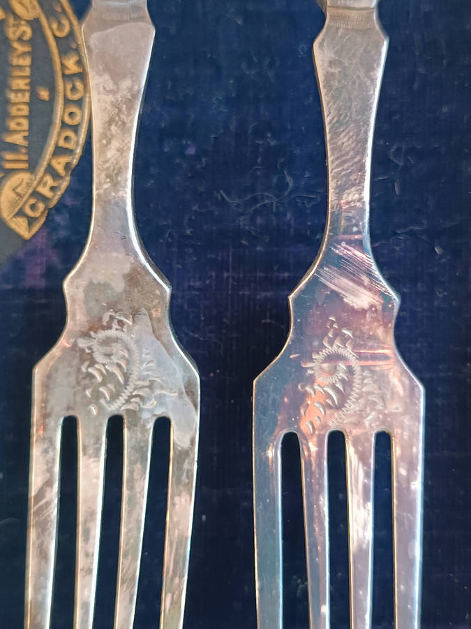 Vintage fish knife and fork set mother of pearl uk