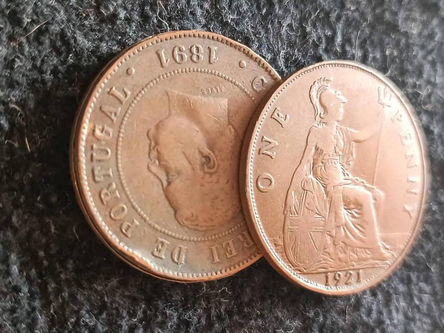 Magician's penny, vintage coin changing trick very rare