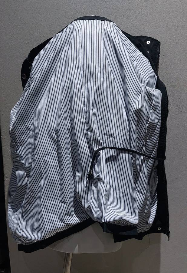 LADIES JACKET SIZE MEDIUM