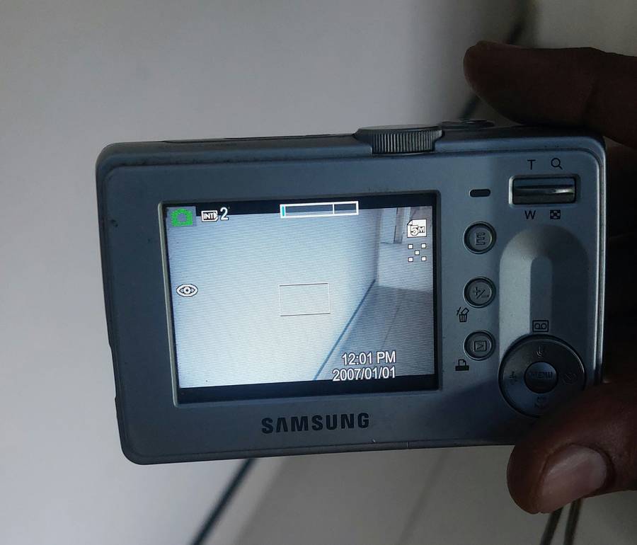 samsung camera read description