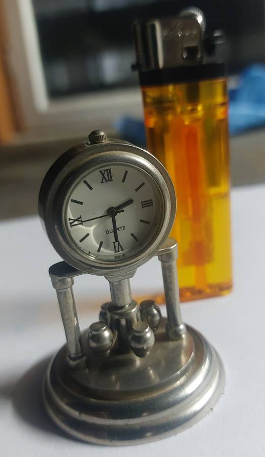 RARE VINTAGE COLLECTABLE MINIATURE CLOCK 8 (PLEASE SEE THERE ARE 9 ON AUCTION)