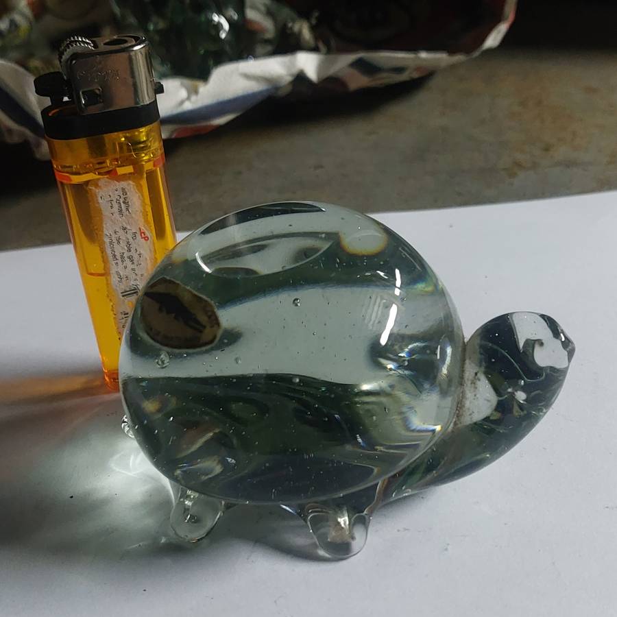 RARE VINTAGE COLLECTABLE SWAZILAND NGWENYA HEAVY GLASS TORTOISE