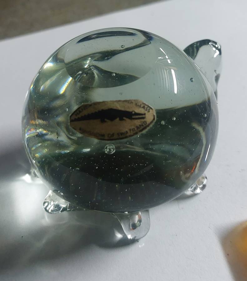 RARE VINTAGE COLLECTABLE SWAZILAND NGWENYA HEAVY GLASS TORTOISE