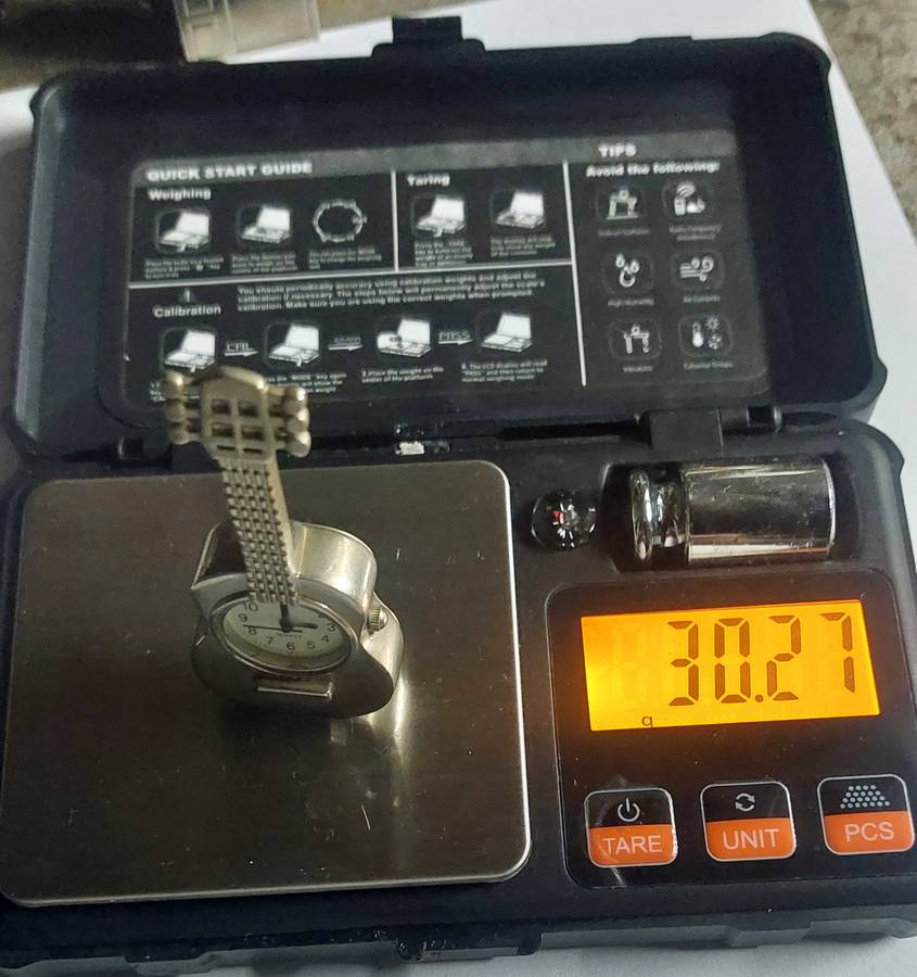 RARE VINTAGE COLLECTABLE MINIATURE CLOCK 3 (PLEASE SEE THERE ARE 9 ON AUCTION)