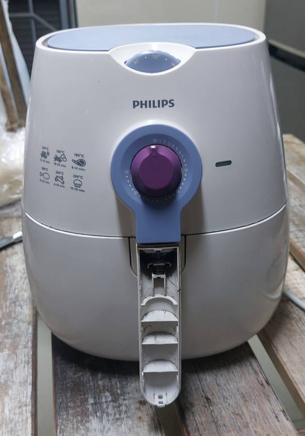 PHILLIPS VIVO AIRFRYER READ DISCRIPTION