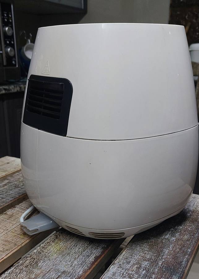 PHILLIPS VIVO AIRFRYER READ DISCRIPTION