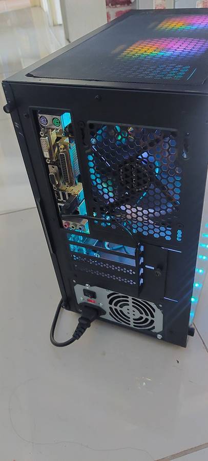 COUGAR GEMINI S GAMING TOWER WITH COMPONENTS INSIDE   READ DISCRIPTION