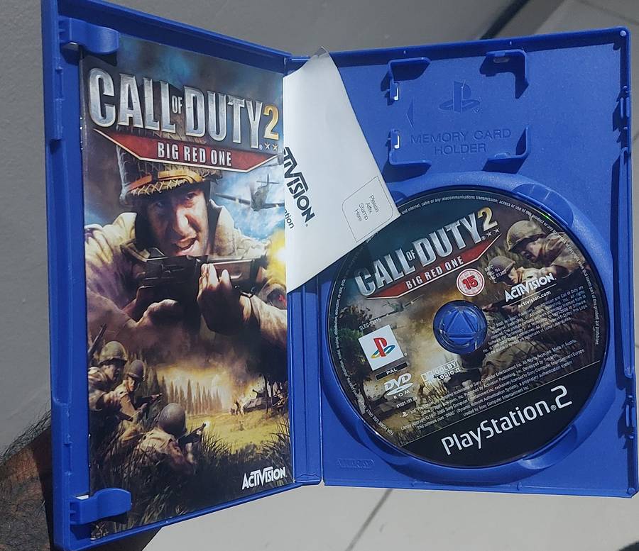 RARE PS 2 GAME  LIKE NEW CALL OF DUTY TOP CONDITION