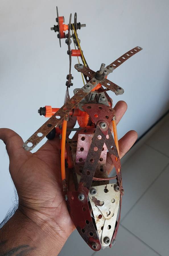 VINTAGE MECHANO HELICOPTER
