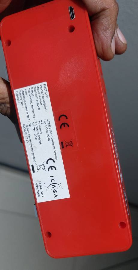 collectable Coca-Cola world cup Bluetooth speaker works 200%