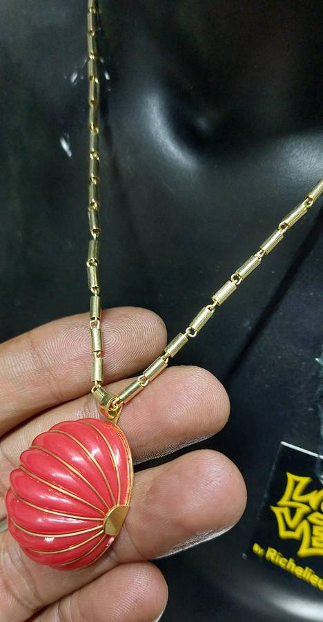 Vintage chain and pendant