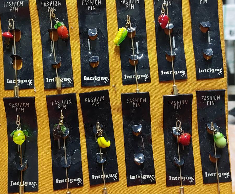 Vintage fruit pins bid for the lot jewelry