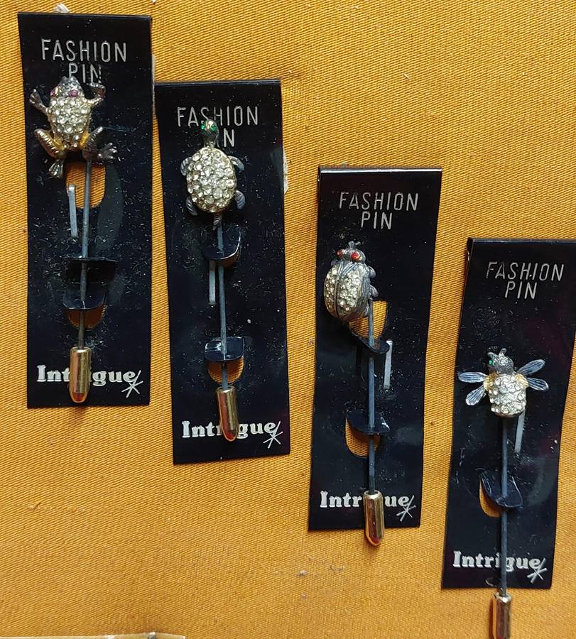 Rare Vintage pins bid for the lot