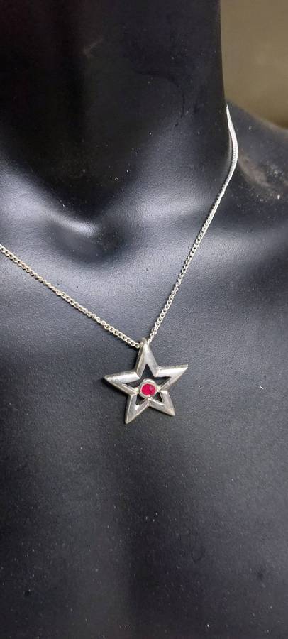 Vintage chain and pendant