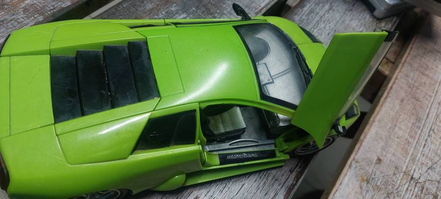 Rare Lamborghini Murciélago,  1/18 scale model transformer