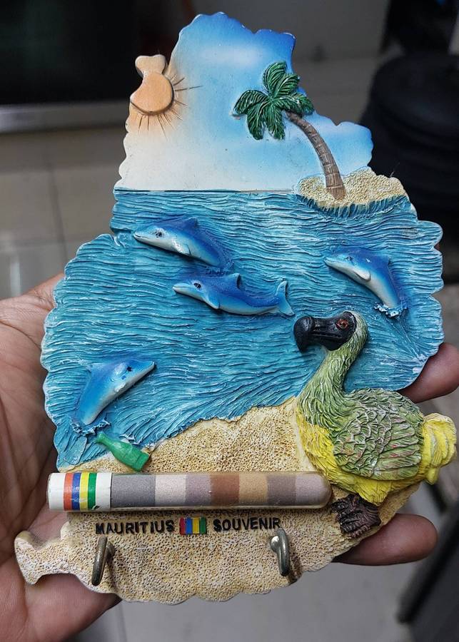 Vintage 3d hand painted souvenir