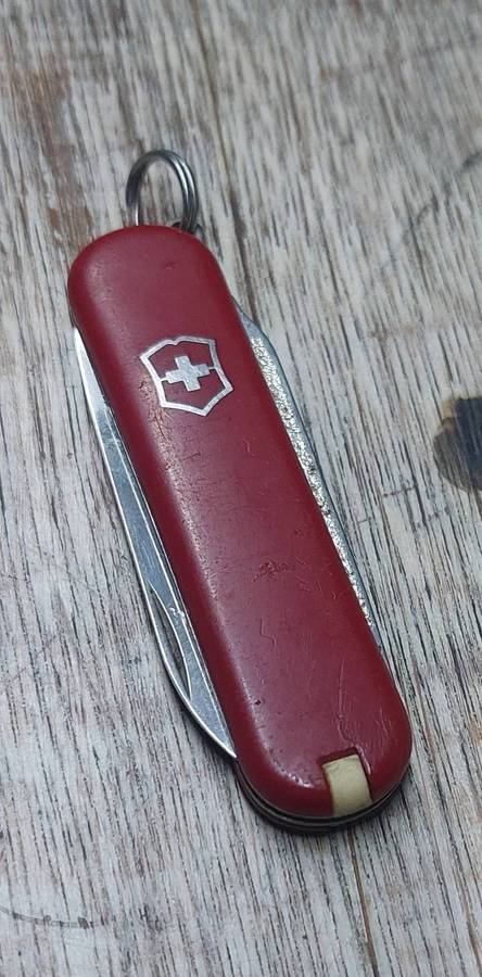 Vintage victorinox pen knife